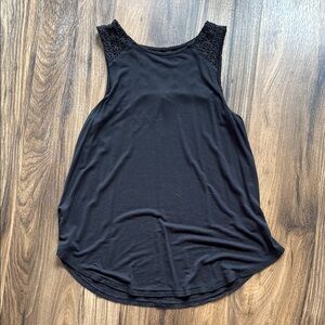 Old Navy Black Sleeveless Women's Top with embroidered detail